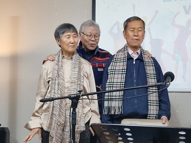 아프리카에서 온 세 형제의 졸업과 파송